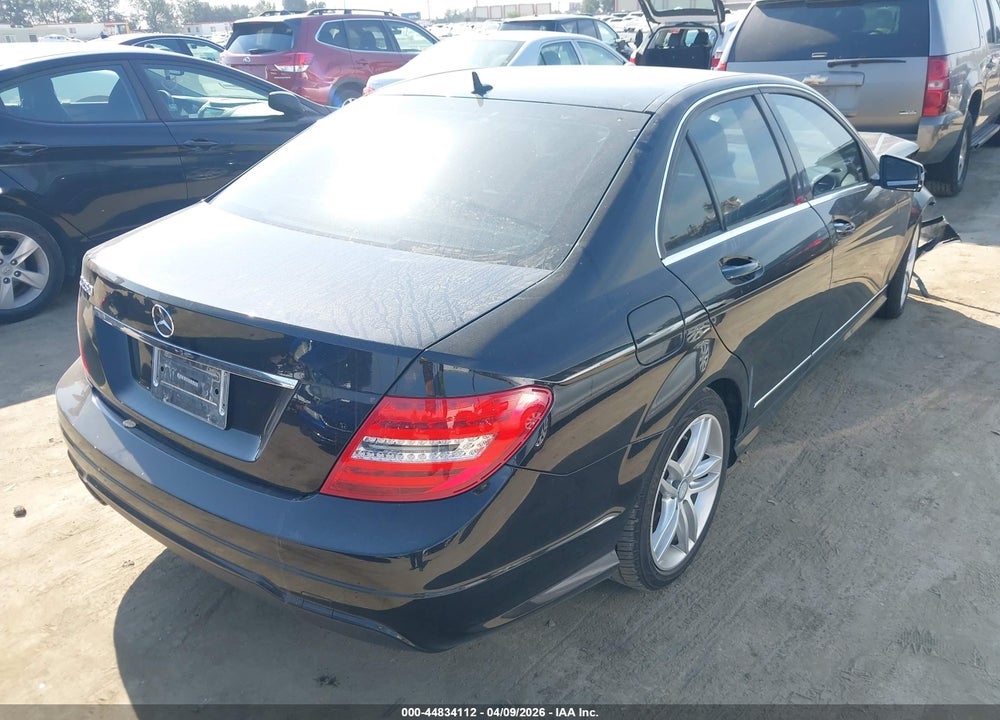 2014 MERCEDES-BENZ C 250 SPORT VIN: WDDGF4HB6ER305411