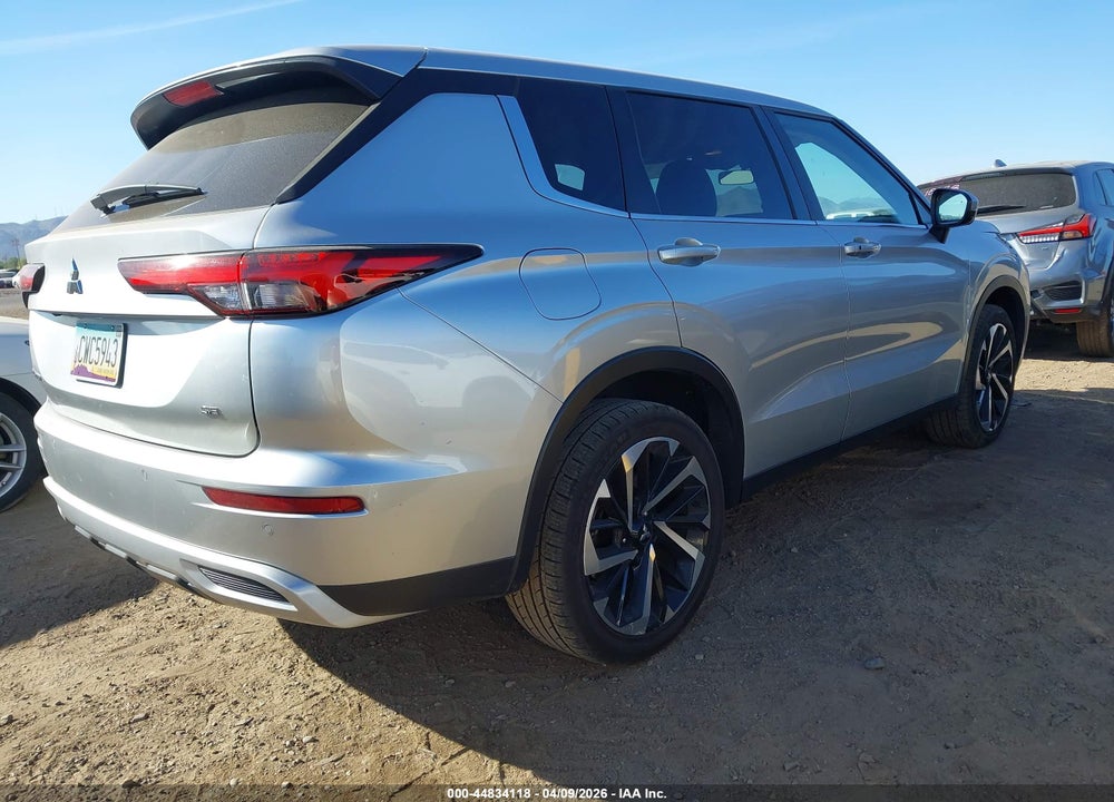 2024 MITSUBISHI OUTLANDER SE 2.5 2WD/SE BLACK EDITION S-AWC/SE BLACK EDITION W/PANO ROOF S-AWC VIN: JA4J3VA84RZ078779