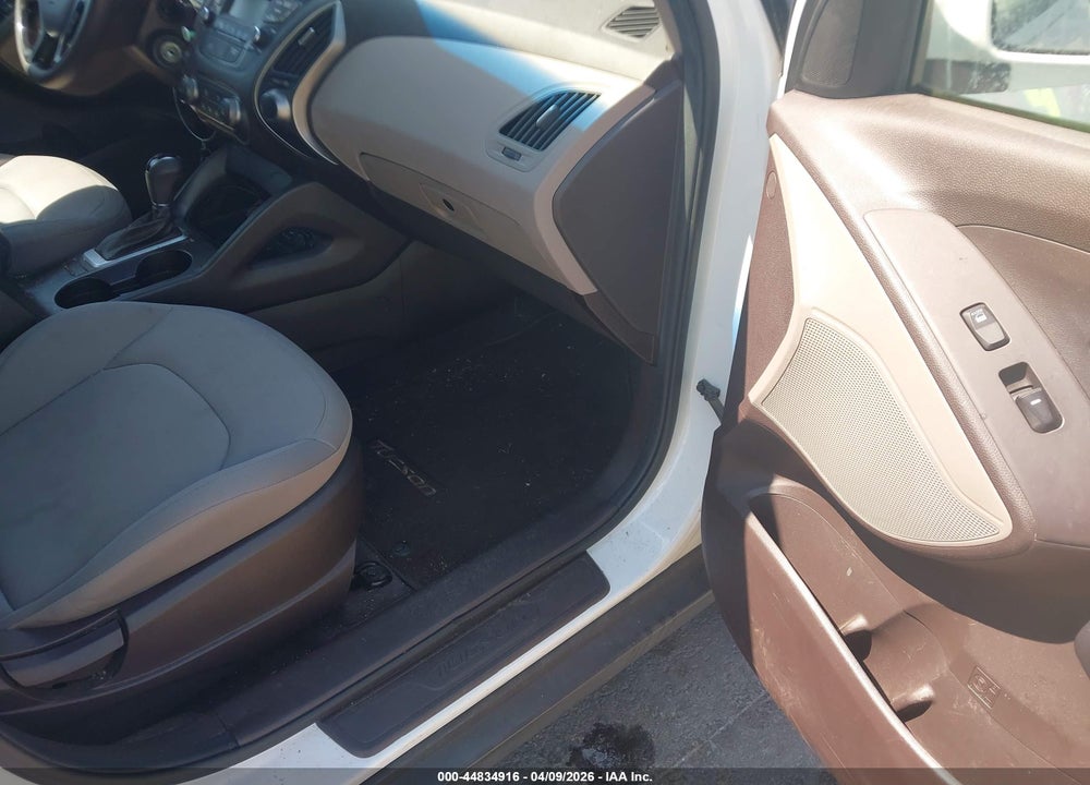 2015 HYUNDAI TUCSON GLS VIN: KM8JT3AF7FU083732