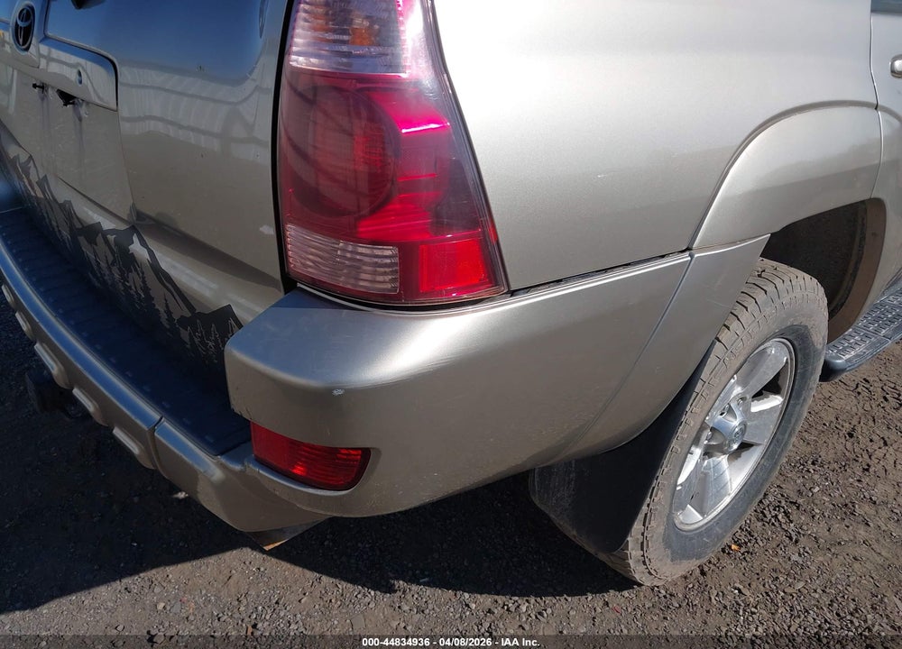 2005 TOYOTA 4RUNNER SR5 V6 VIN: JTEBU14R858048961