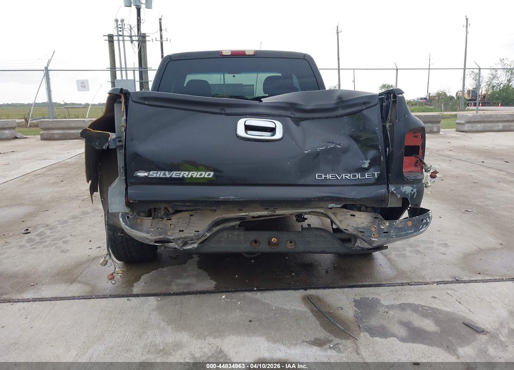 2000 CHEVROLET SILVERADO 1500 LS VIN: 2GCEC19V8Y1354026