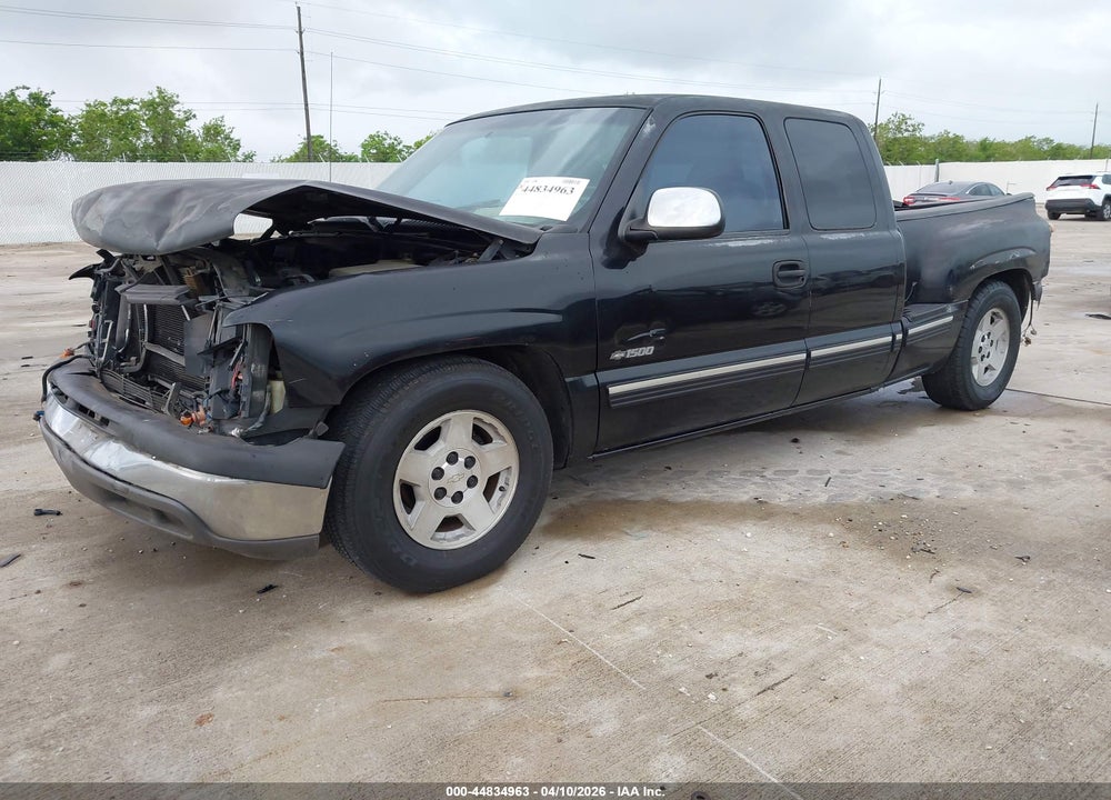 2000 CHEVROLET SILVERADO 1500 LS VIN: 2GCEC19V8Y1354026