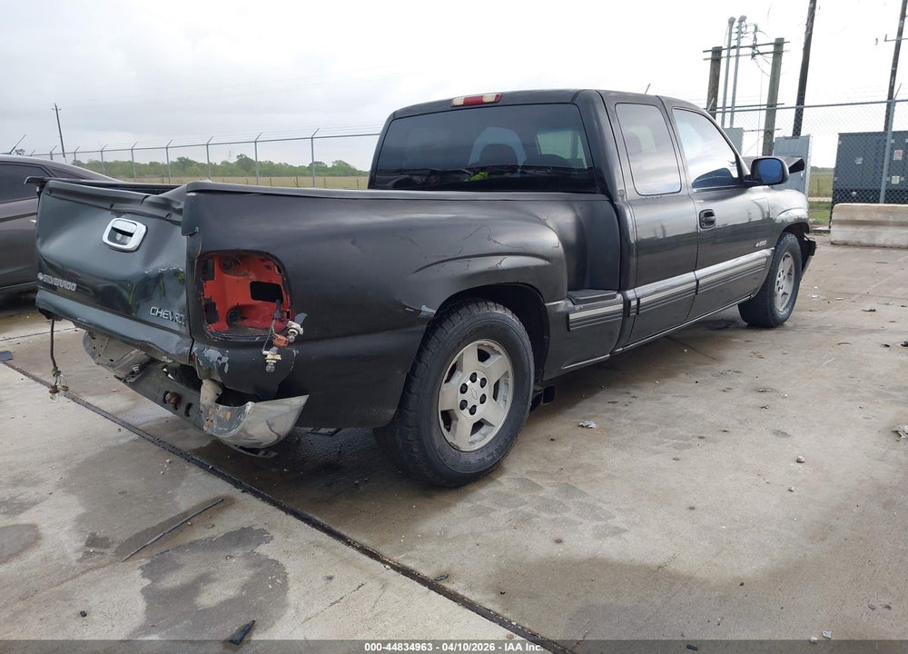 2000 CHEVROLET SILVERADO 1500 LS VIN: 2GCEC19V8Y1354026