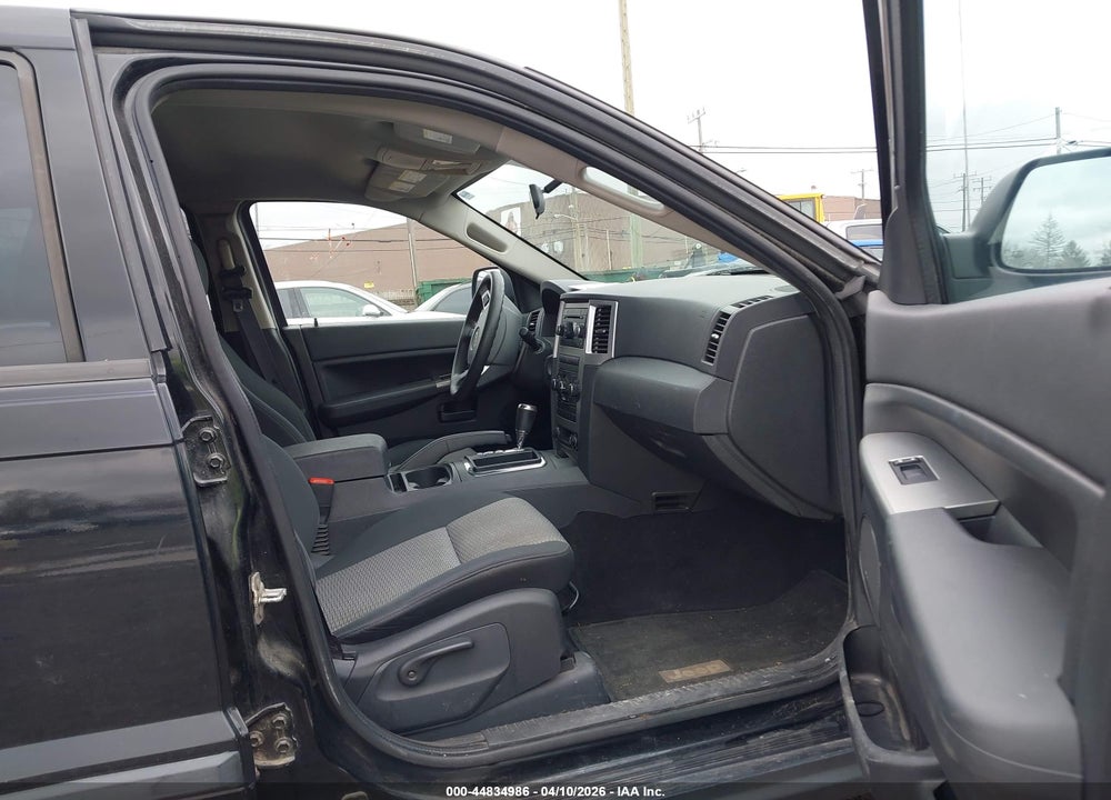 2008 JEEP GRAND CHEROKEE LAREDO VIN: 1J8GR48K48C120775