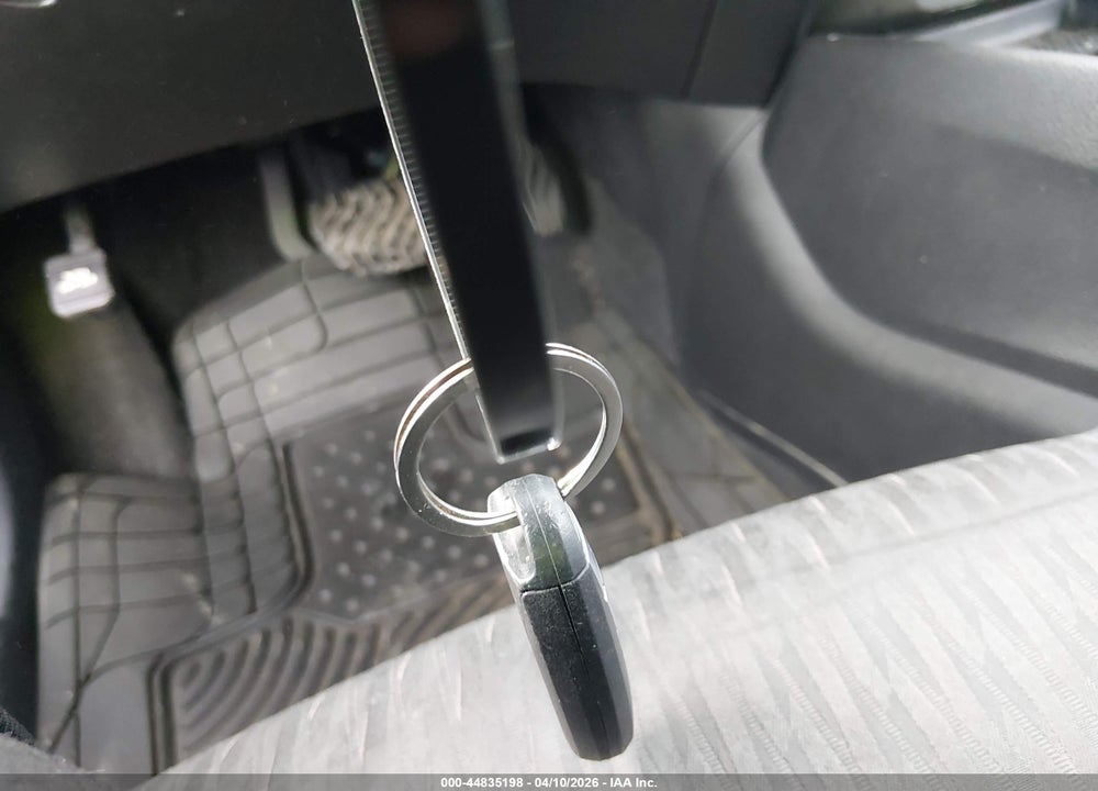 2018 NISSAN ROGUE SV VIN: JN8AT2MT8JW468914