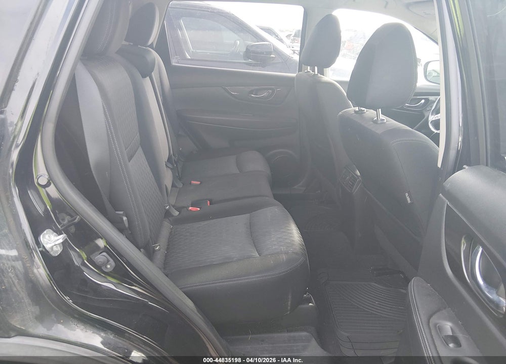 2018 NISSAN ROGUE SV VIN: JN8AT2MT8JW468914
