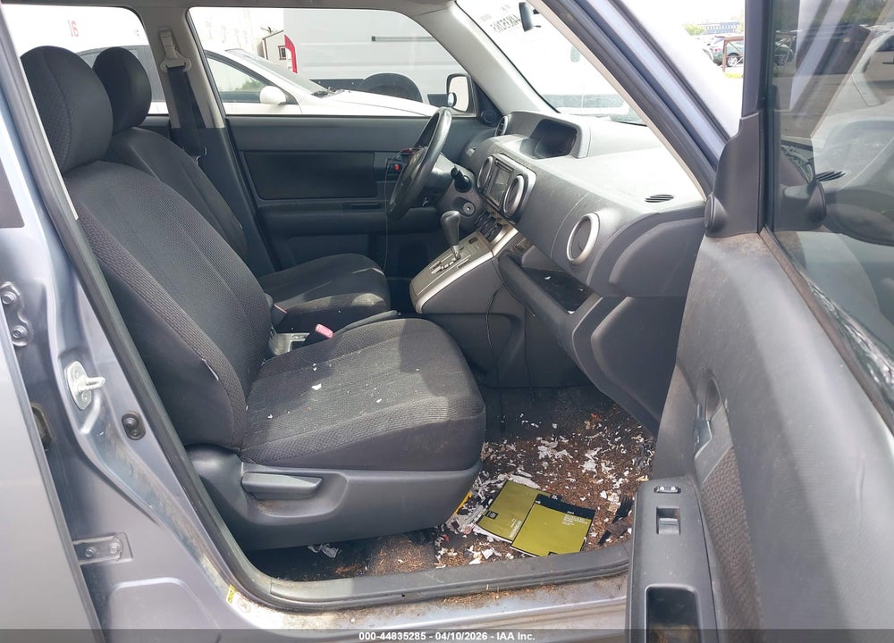 2009 SCION XB VIN: JTLKE50E791067631