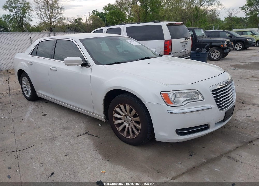 2014 CHRYSLER 300 VIN: 2C3CCAAG8EH182785