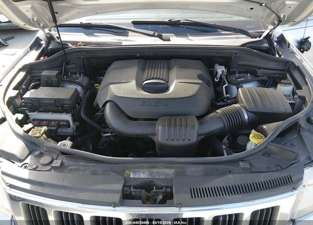 2011 JEEP GRAND CHEROKEE LAREDO VIN: 1J4RR4GG0BC677925