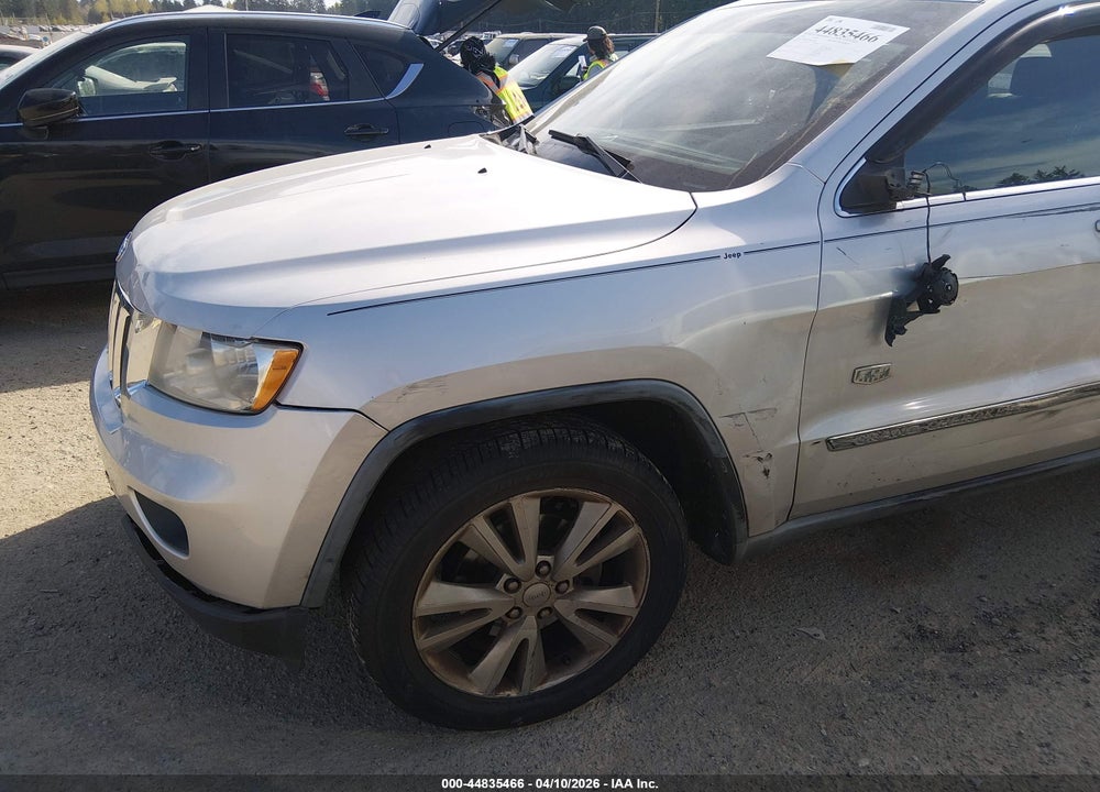 2011 JEEP GRAND CHEROKEE LAREDO VIN: 1J4RR4GG0BC677925