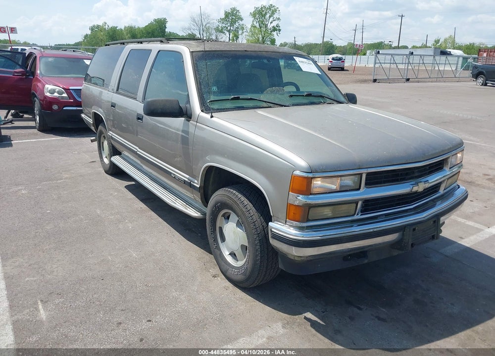 1999 CHEVROLET SUBURBAN 1500 LT VIN: 3GNFK16R2XG125353