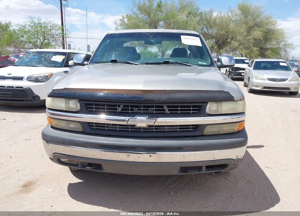 2002 CHEVROLET SILVERADO 1500 LS VIN: 2GCEK19T621267783