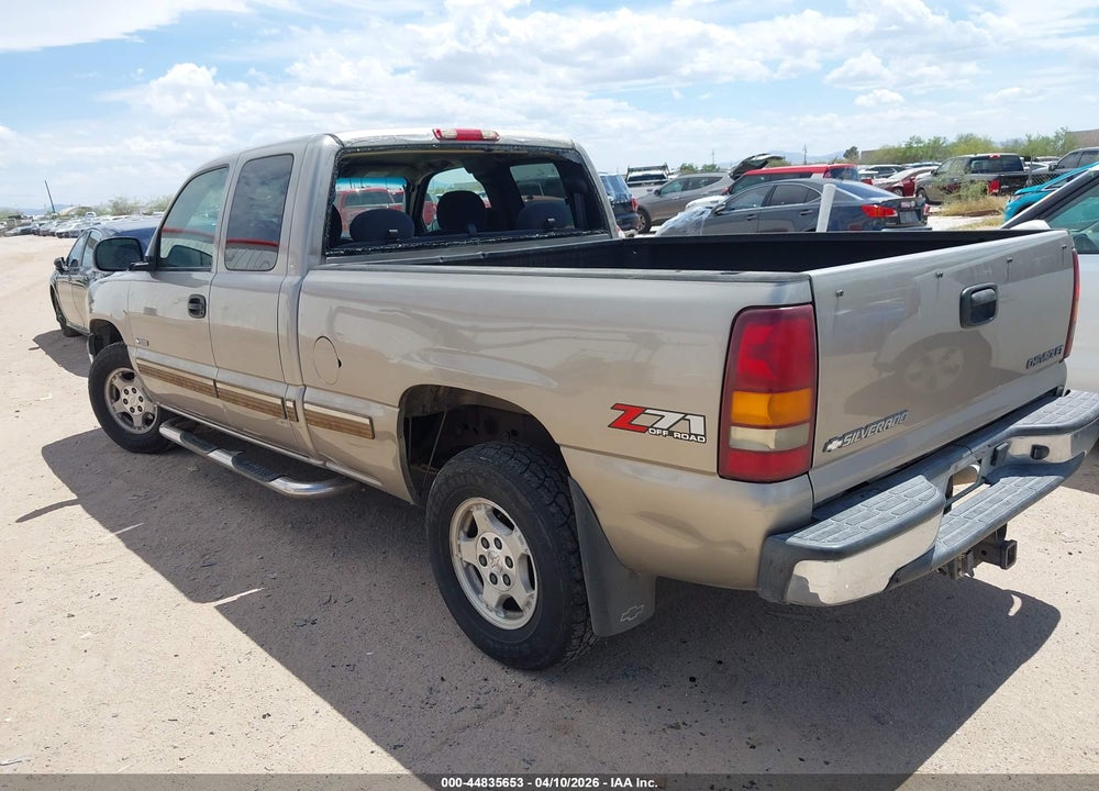 2002 CHEVROLET SILVERADO 1500 LS VIN: 2GCEK19T621267783