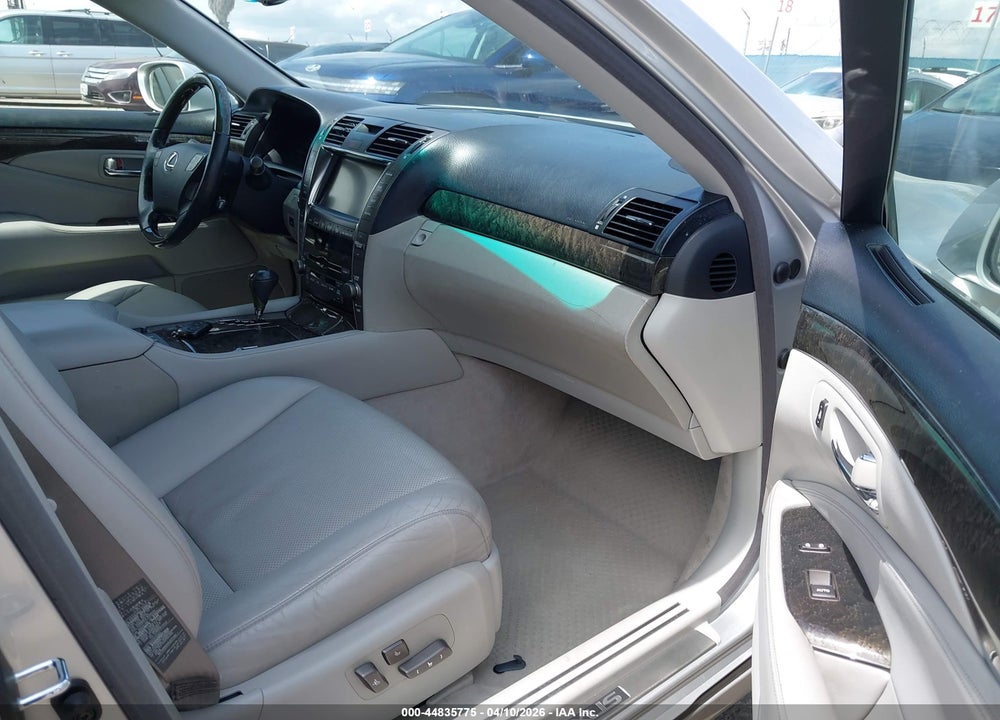 2007 LEXUS LS 460 VIN: JTHBL46FX75000473