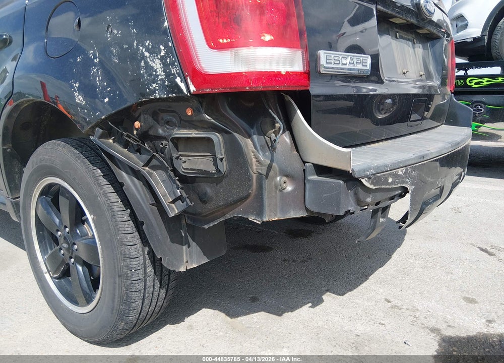 2011 FORD ESCAPE XLT VIN: 1FMCU9D75BKA48688