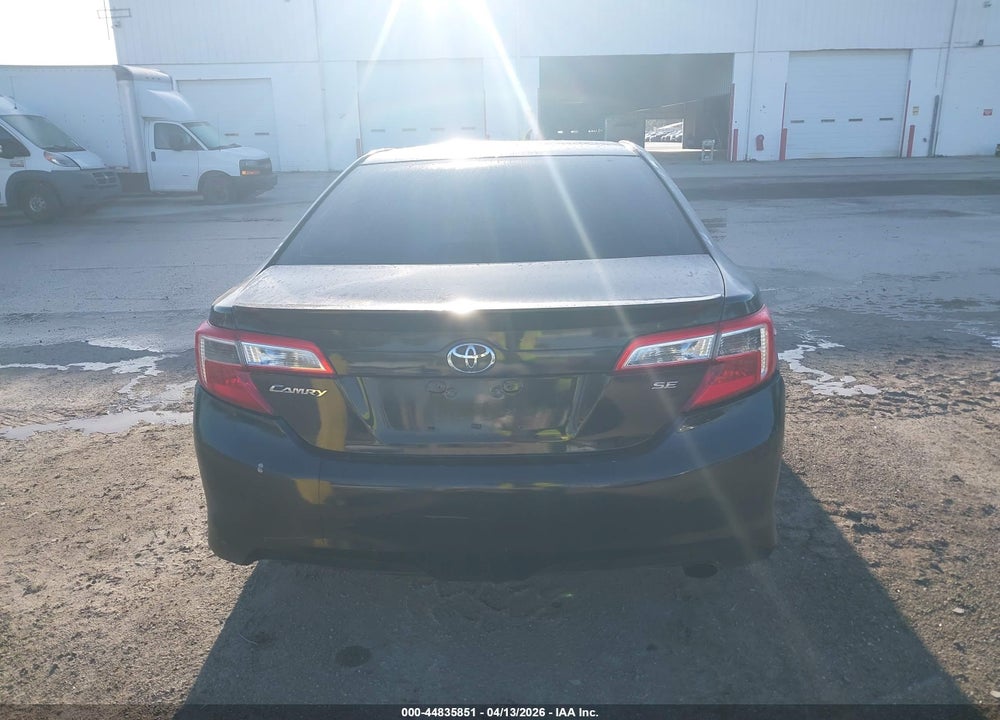 2013 TOYOTA CAMRY SE VIN: 4T1BF1FK5DU705179