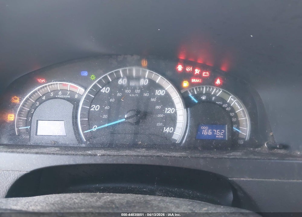 2013 TOYOTA CAMRY SE VIN: 4T1BF1FK5DU705179
