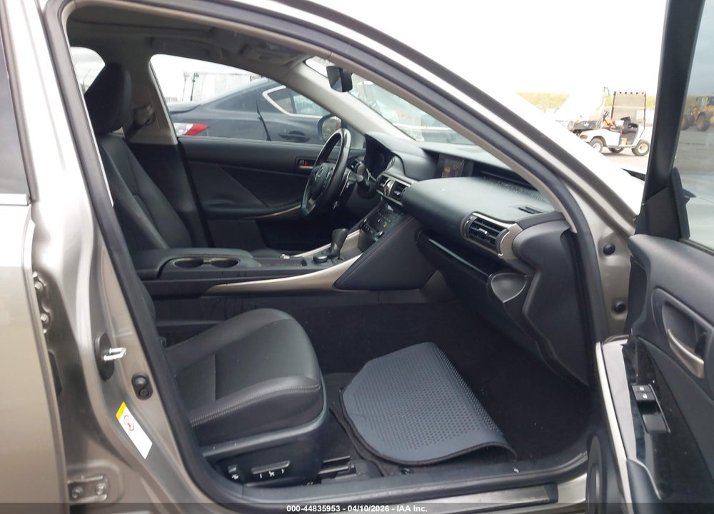 2018 LEXUS IS 300 VIN: JTHBA1D21J5065711