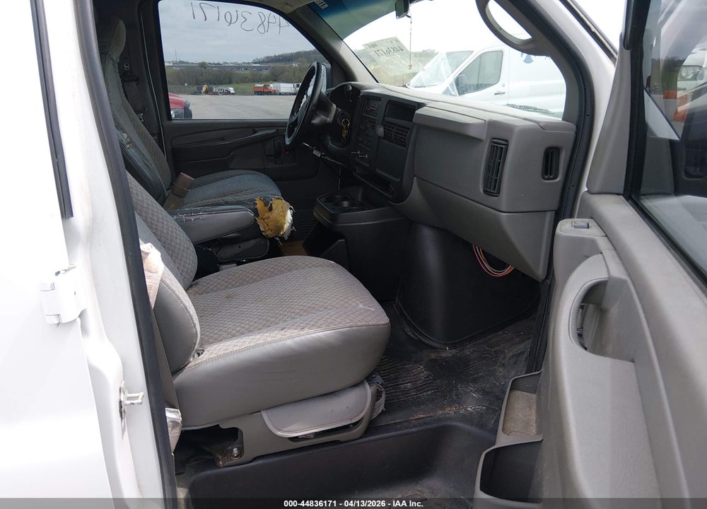 2004 GMC SAVANA STANDARD VIN: 1GTFG15TX41180215