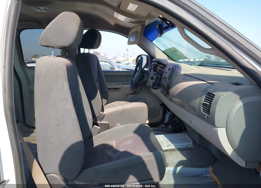 2013 CHEVROLET SILVERADO 2500HD LT VIN: 1GC2KXE83DZ175158