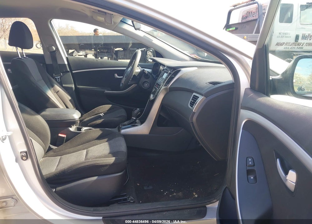2016 HYUNDAI ELANTRA GT VIN: KMHD35LH3GU255800