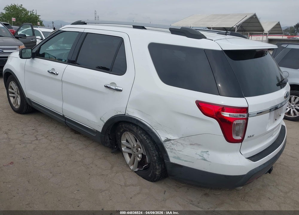 2015 FORD EXPLORER XLT VIN: 1FM5K7D88FGC50574