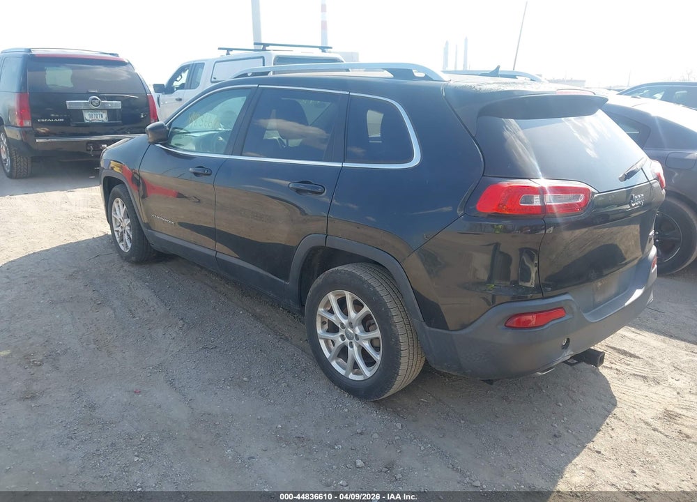 2014 JEEP CHEROKEE LATITUDE VIN: 1C4PJLCB4EW323482