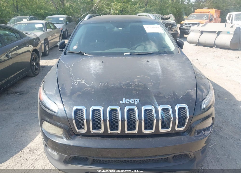 2014 JEEP CHEROKEE LATITUDE VIN: 1C4PJLCB4EW323482