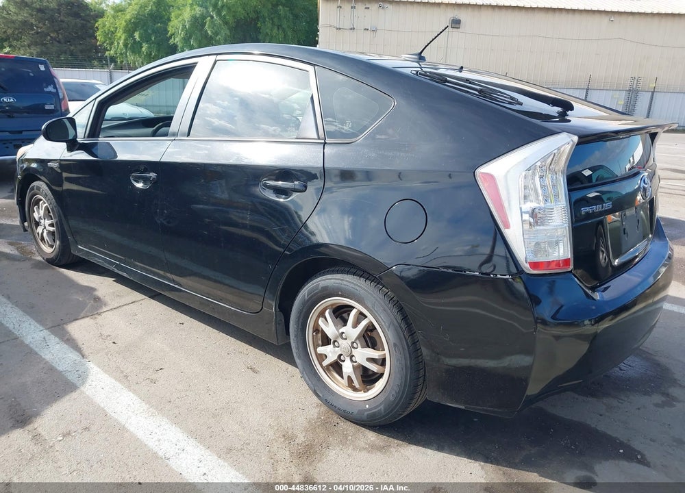 2011 TOYOTA PRIUS TWO VIN: JTDKN3DU5B1411089