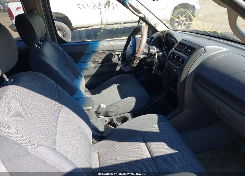 2004 NISSAN FRONTIER XE VIN: 1N6DD26T04C418529
