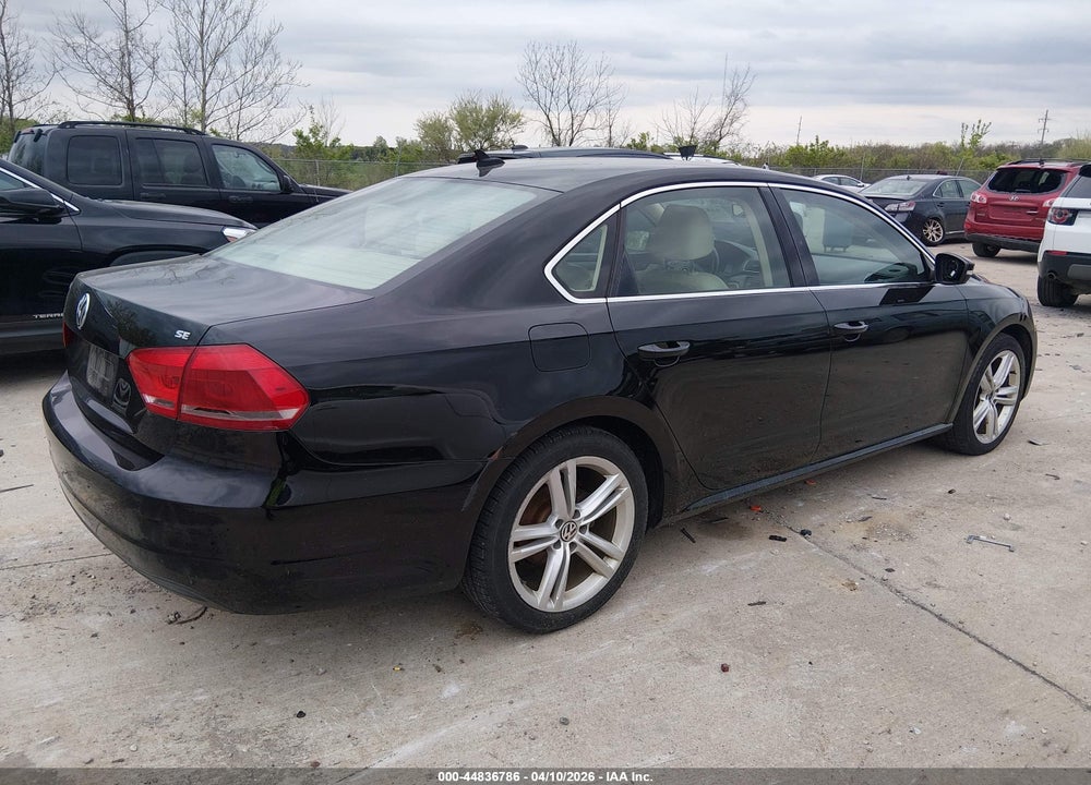 2014 VOLKSWAGEN PASSAT 2.5L SE VIN: 1VWBP7A36EC014736