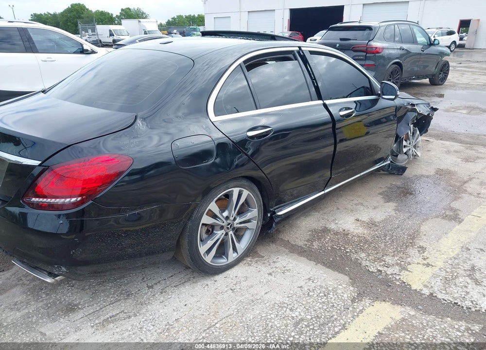 2019 MERCEDES-BENZ C 300 VIN: WDDWF8DB0KR462274