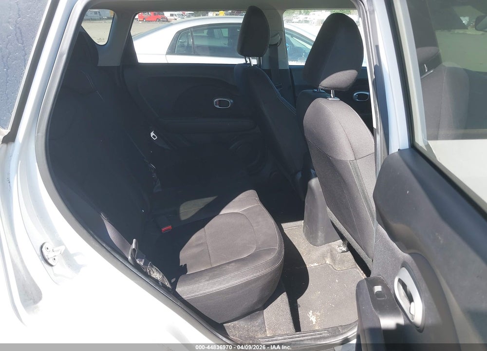 2015 KIA SOUL VIN: KNDJN2A24F7119588