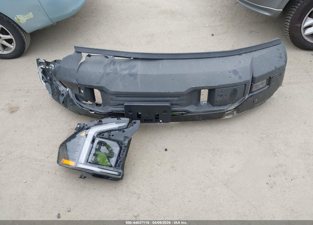 2025 GMC SIERRA 1500 2WD  SHORT BOX ELEVATION VIN: 1GTPHCED6SZ296614