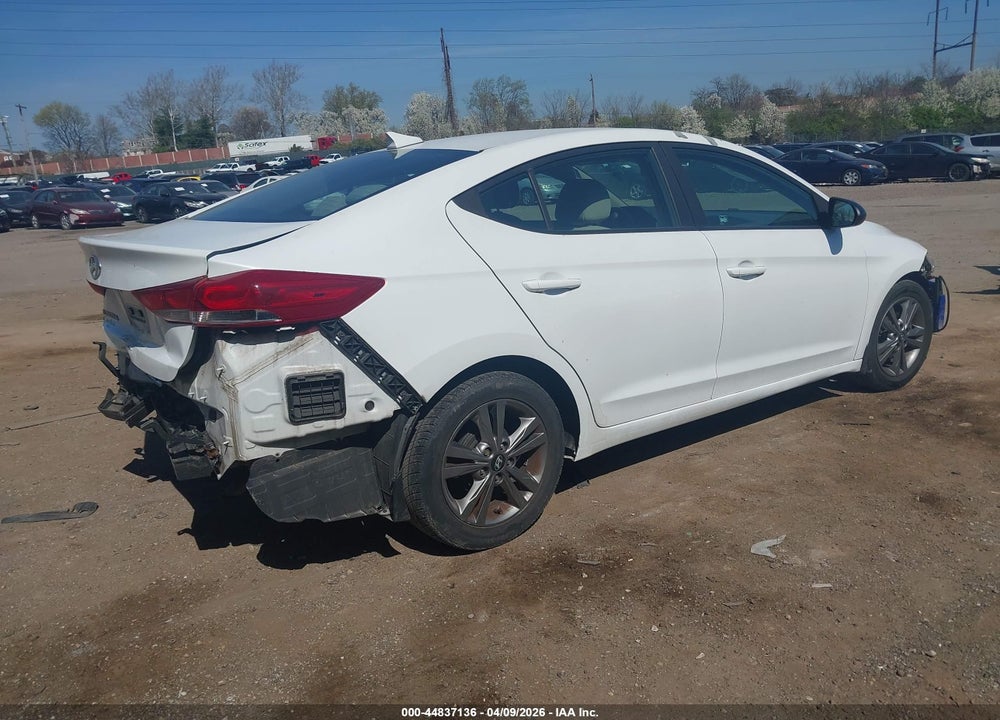 2017 HYUNDAI ELANTRA SE VIN: 5NPD84LF9HH080639