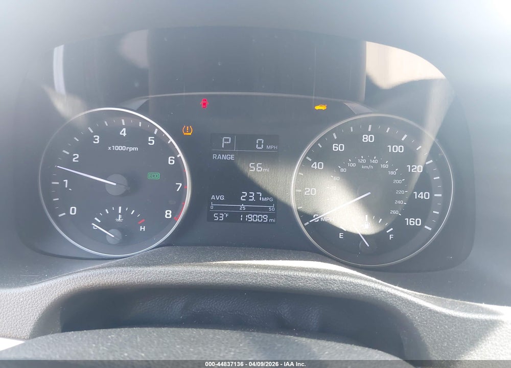 2017 HYUNDAI ELANTRA SE VIN: 5NPD84LF9HH080639