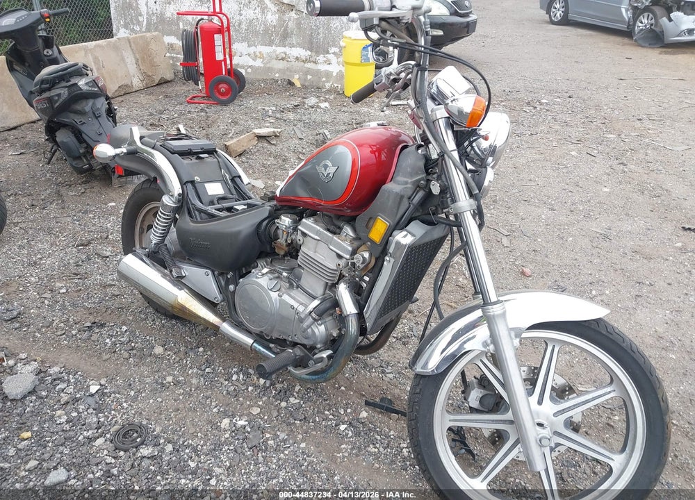 1991 KAWASAKI EN500 VIN: JKAENVA19MA007860