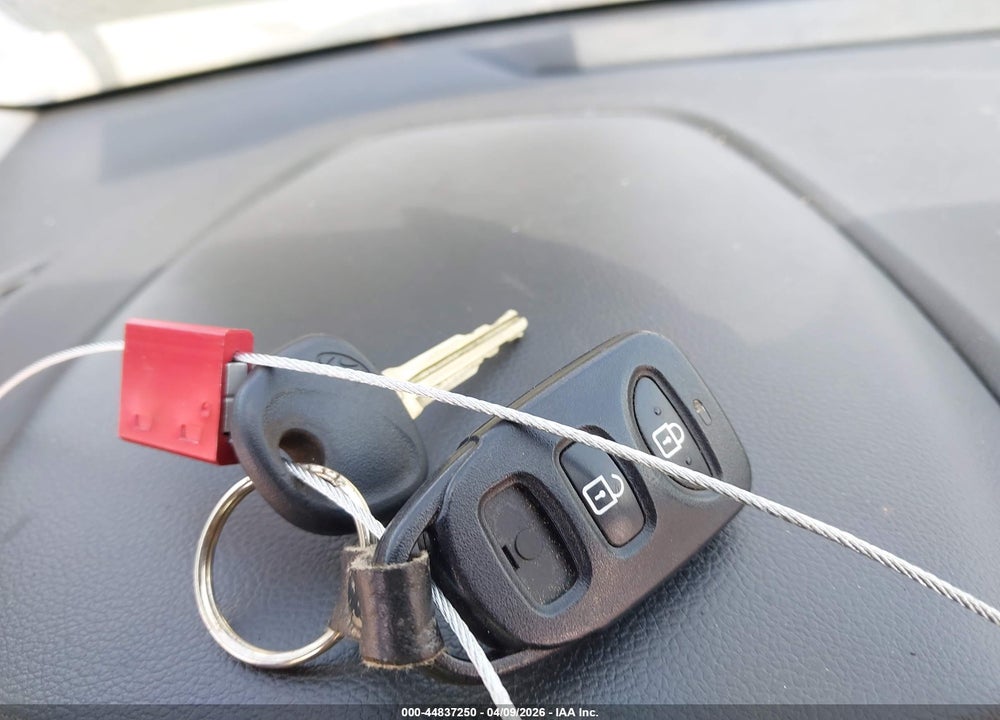 2017 HYUNDAI ELANTRA SE VIN: 5NPD74LF3HH176074