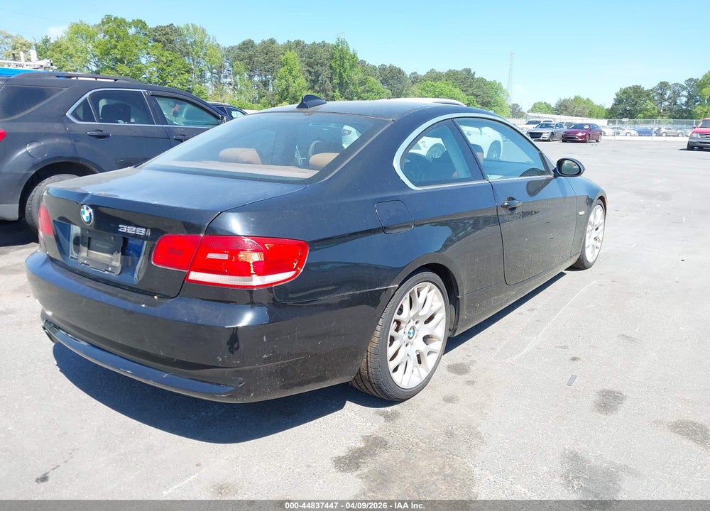 2008 BMW 328I VIN: WBAWB33508P133810