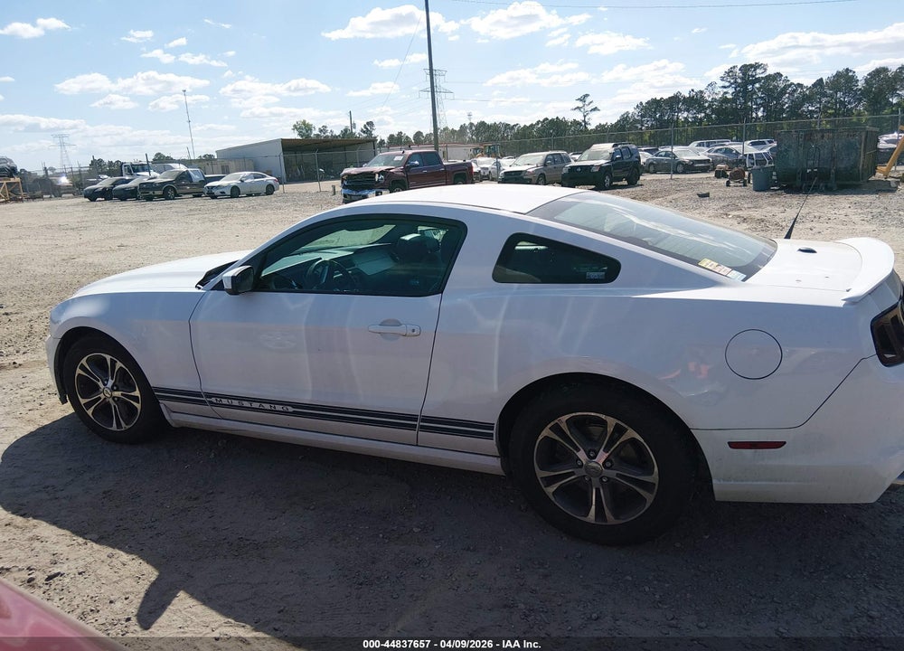 2014 FORD MUSTANG V6 PREMIUM VIN: 1ZVBP8AM2E5295128