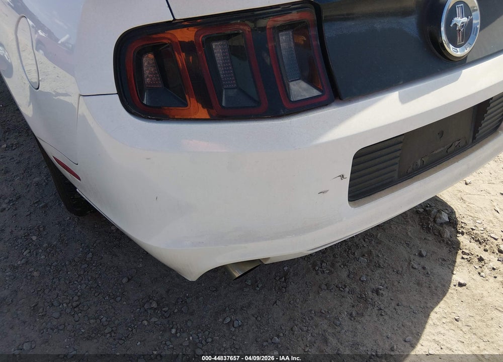 2014 FORD MUSTANG V6 PREMIUM VIN: 1ZVBP8AM2E5295128