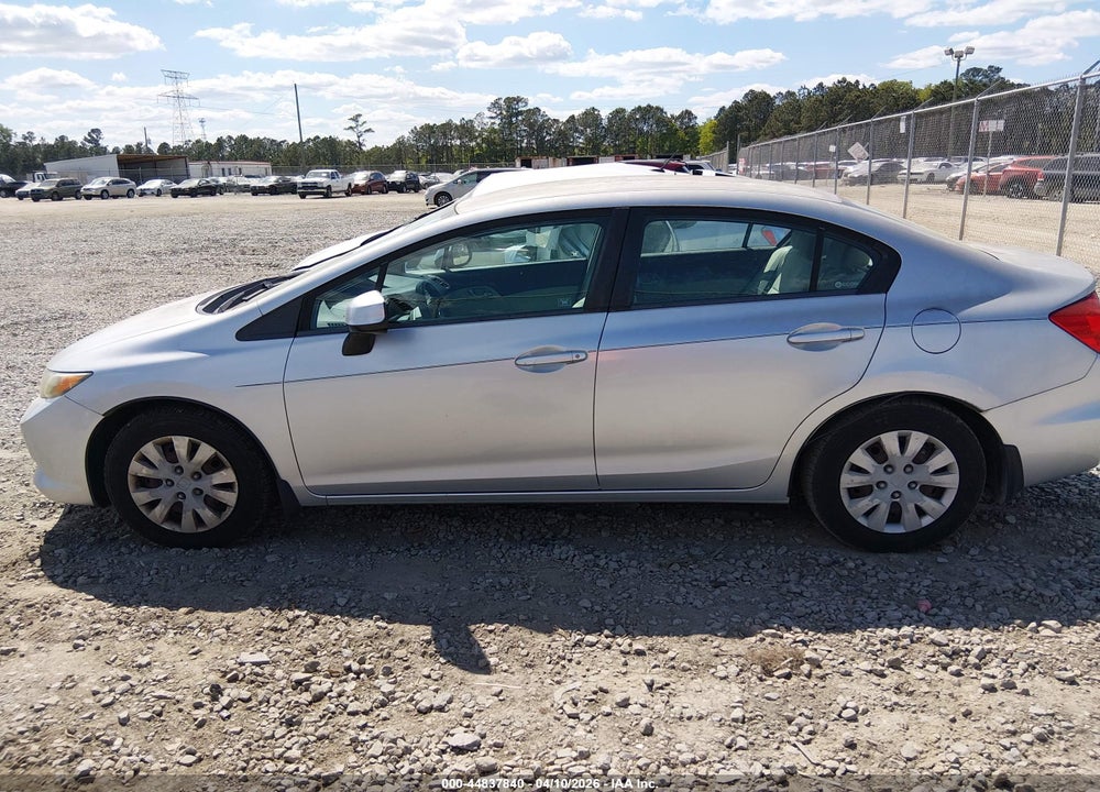2012 HONDA CIVIC LX VIN: 2HGFB2F57CH304026