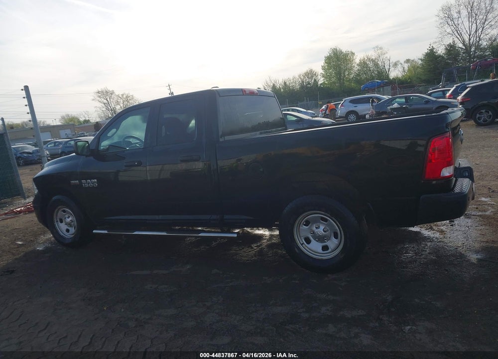2016 RAM 1500 VIN: 1C6RR6FT2GS304602