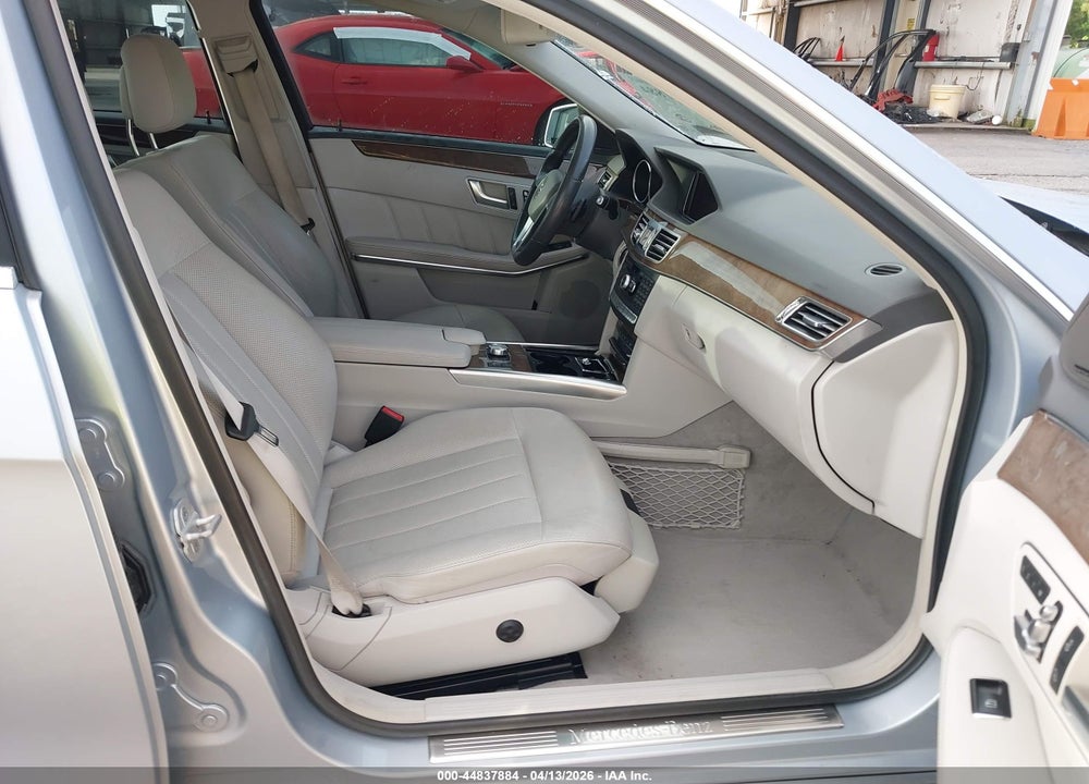 2014 MERCEDES-BENZ E 550 4MATIC VIN: WDDHF9BB9EA893877