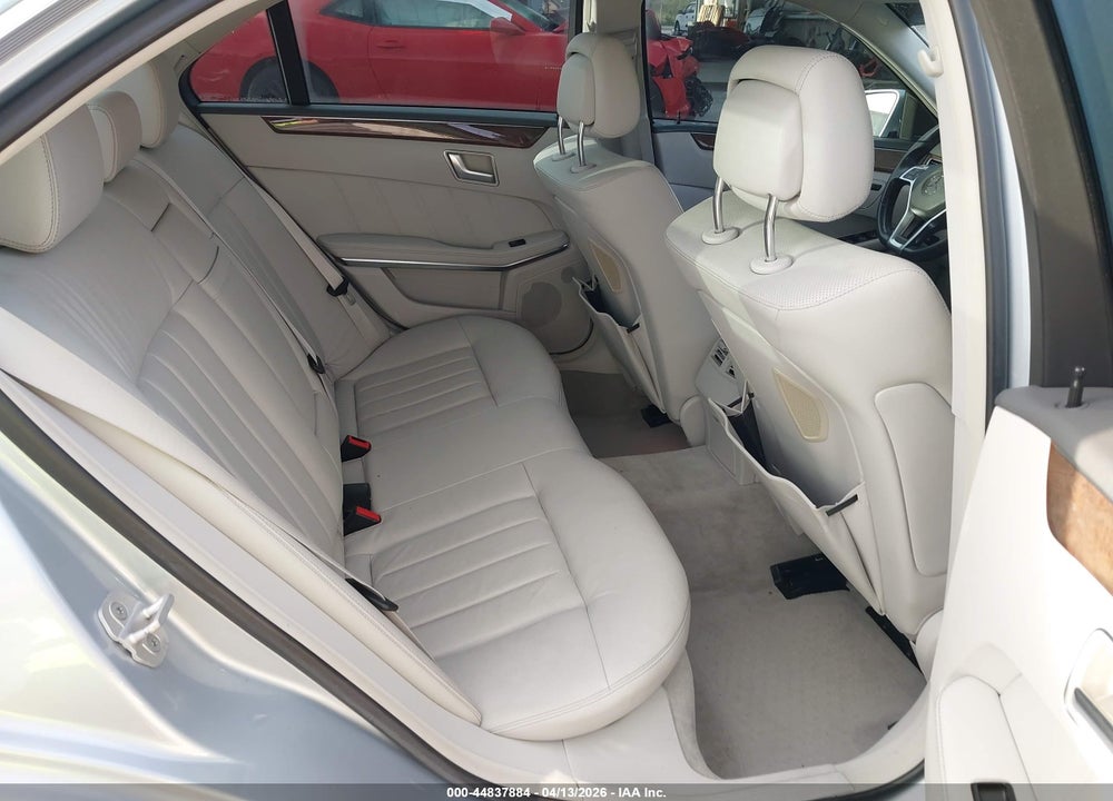 2014 MERCEDES-BENZ E 550 4MATIC VIN: WDDHF9BB9EA893877