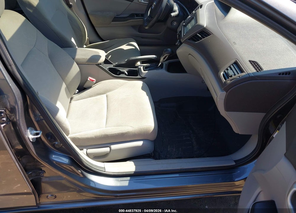 2012 HONDA CIVIC NATURAL GAS VIN: 19XFB5F5XCE001236