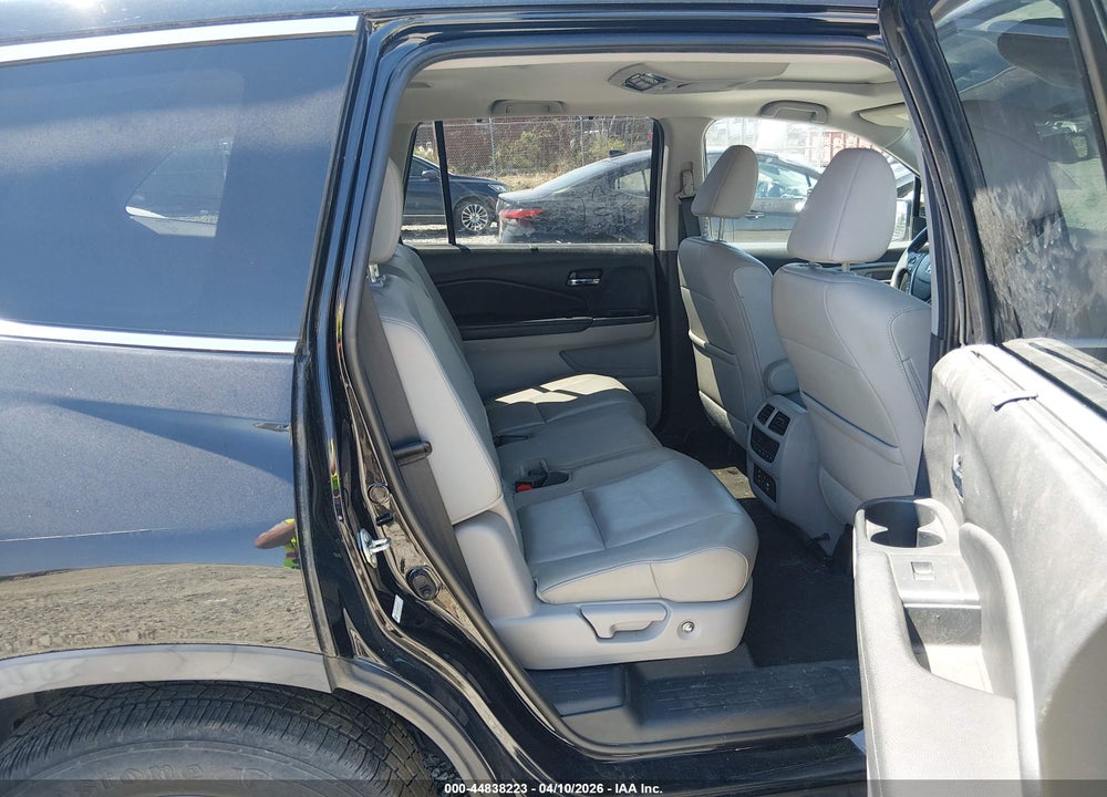 2016 HONDA PILOT EX-L VIN: 5FNYF5H80GB034153