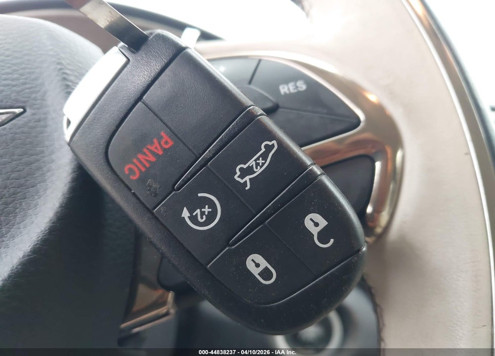 2015 CHRYSLER 200 C VIN: 1C3CCCEG9FN512836