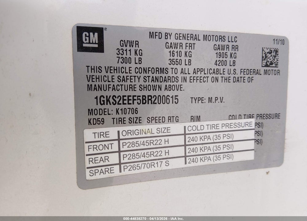 2011 GMC YUKON DENALI VIN: 1GKS2EEF5BR200615