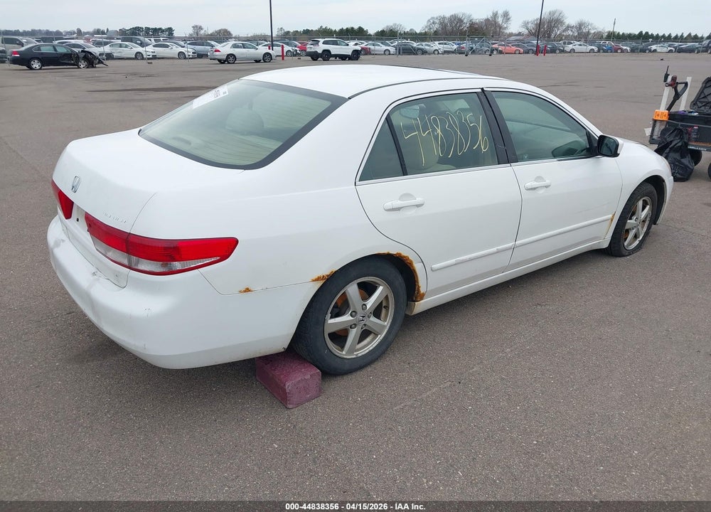 2003 HONDA ACCORD 2.4 EX VIN: JHMCM56673C065083